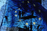 La construction européenne (Drapeau européen sur fond d'échafaudage métallique)